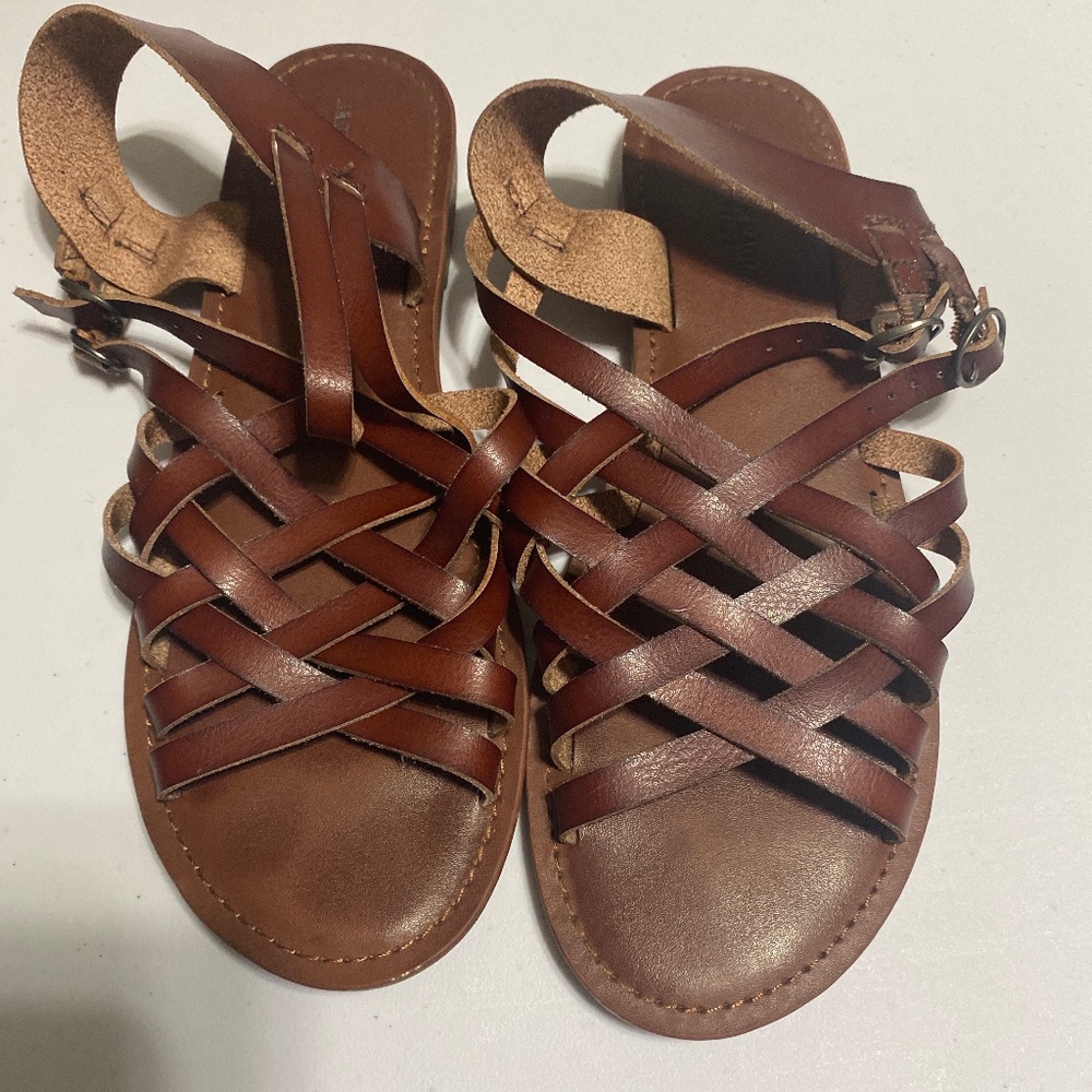 American eagle size 9 women sandals Open Toes